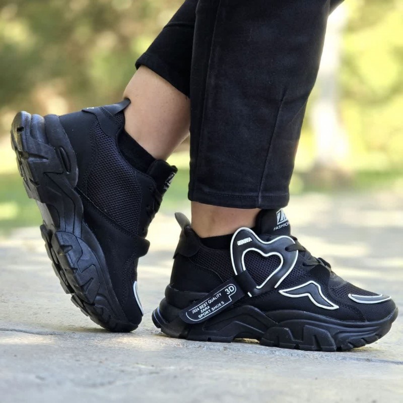 حراج  جذاب کفش کتونی اسپرت زنانه و دخترانه قلبی مدل زارا زیبا و بادوام  رنگ  مشکی   با ارسال رایگان