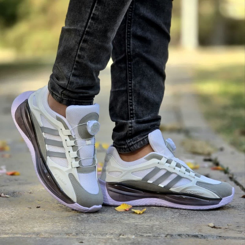 حراج ویژه کفش مردانه پسرانه اسپرت مدل آدیداس کپسولی  پمپی  زیره راحت و شیک رنگ سفید طوسی  جدید و مدرن بااراسال رایگان