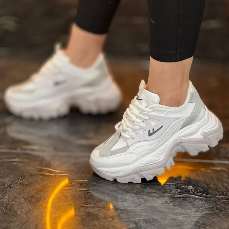 حراج باورنکردنی کفش اسپرت دخترانه مدل یاموتا   رنگ سفید طوسی بی نهایت زیبا با ارسال رایگان