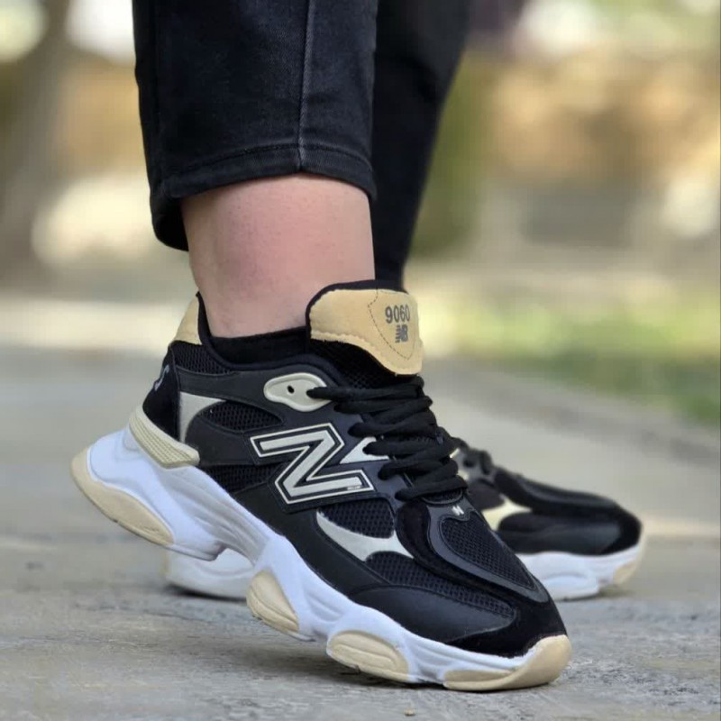 فروش ویژه کفش اسپرت مدل نیوبالانس رنگ مشکی کرمی یه کار شیک و بی نظیر با ارسال رایگان