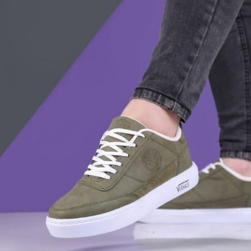 فروش ویژه کفش اسپرت مردانه و پسرانه مدل ورساچه رنگ سبز فوق العاده شیک مناسب خاص پسندها با ارسال رایگان