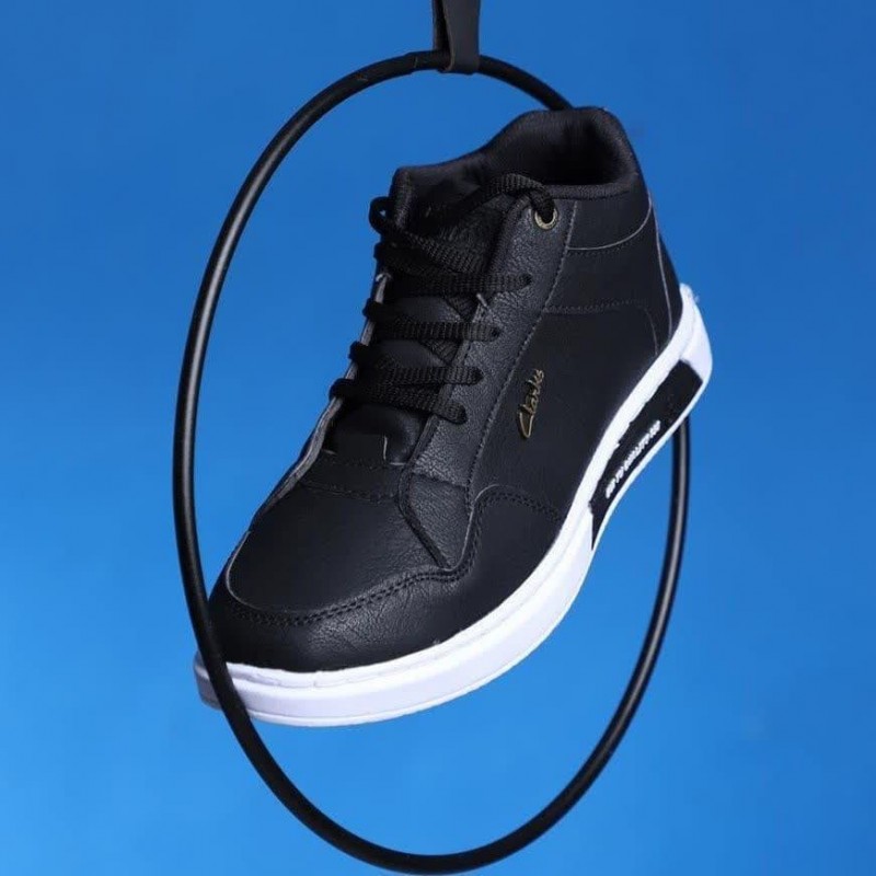 حرااااج کفش نیم بوت مردانه و پسرانه زیبا و بادوام رنگ مشکی زیره سفید با ارسال رایگان