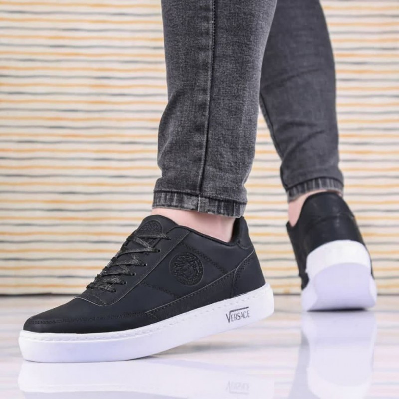 بروزترین  و جدید ترین کفش اسپرت مردانه و پسرانه مدل ورساچه رنگ  مشکی زیره سفید بی نهایت جذاااااب و خوش پا  با ارسال رایگان