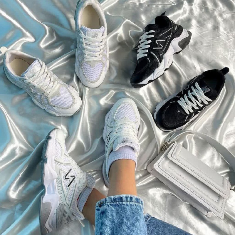 حراج فوق العاده کفش کتونی دخترانه و زنانه  مدل نیوبالانس  رنگ سفید طوسی  فوق العاده زیبا و مدرن  با ارسال رایگان