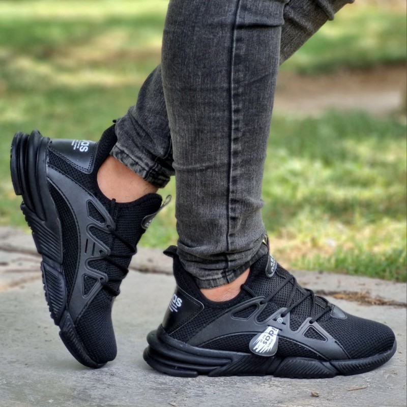 فروش ویژه کفش کتونی اسپرت  مردانه و پسرانه رنگ مشکی تمام  بی نهایت راحت وسبک زیره پیو با ارسال رایگان