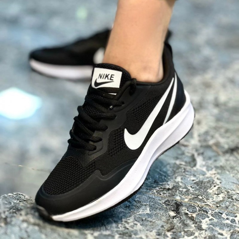 فروش ویژه کفش کتونی اسپرت زنانه و دخترانه مدل نایک رنگ مشکی سفید مناسب برای باشگاه با ارسال رایگان