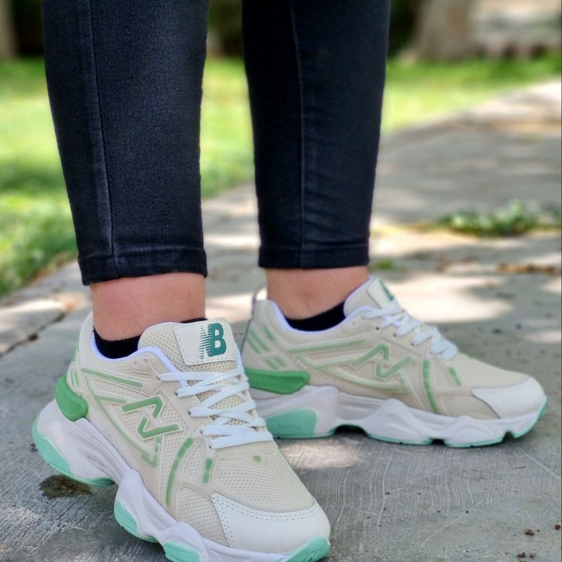 فروش هیجان انگیز کفش کتونی اسپرت دخترانه و زنانه  مدل نیوبالانس رنگ کرم سبز  جذاب و یه مدل خاص با ارسال رایگان