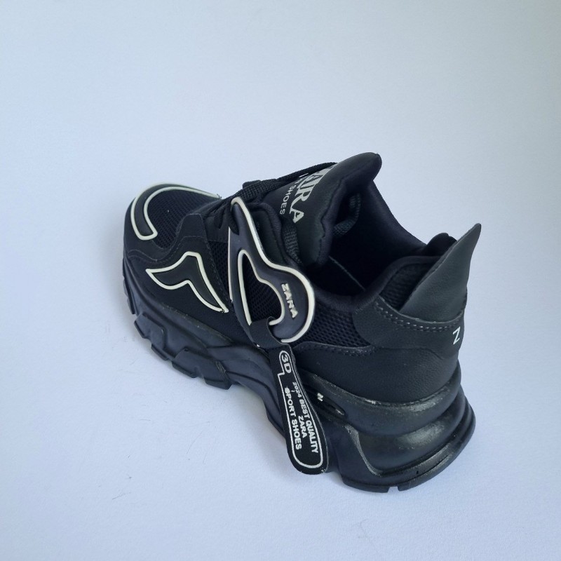 تخفیف این هفته کفش کتونی اسپرت زنانه و دخترانه  قلبی مدل زارا zara  شیک جدید و مدرن رنگ مشکی سفید  با ارسال رایگان