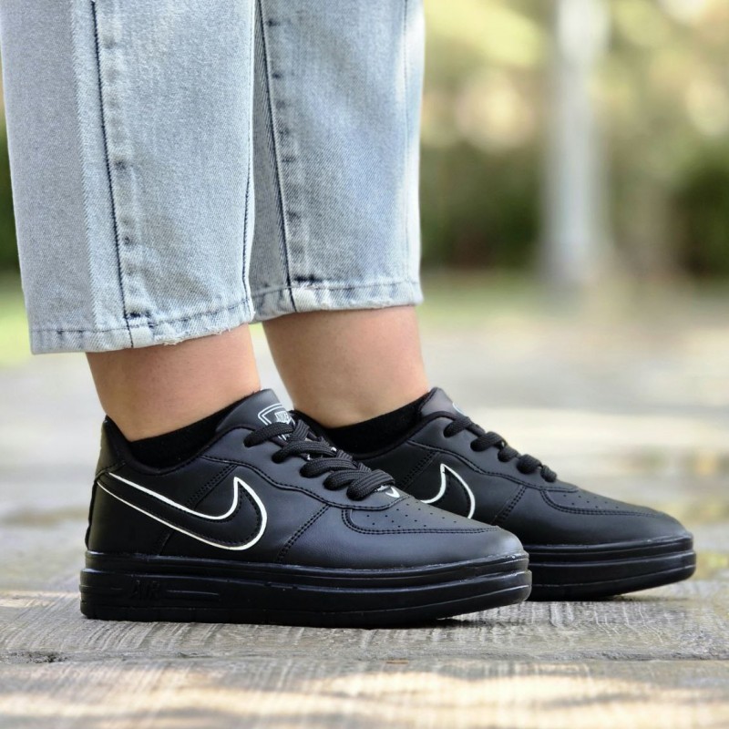 فروش عالی  کفش کتونی اسپرت ونس زنانه دخترانه مدل نایکی بادوام و مقاوم رنگ مشکی نایک سفید  باارسال رایگان