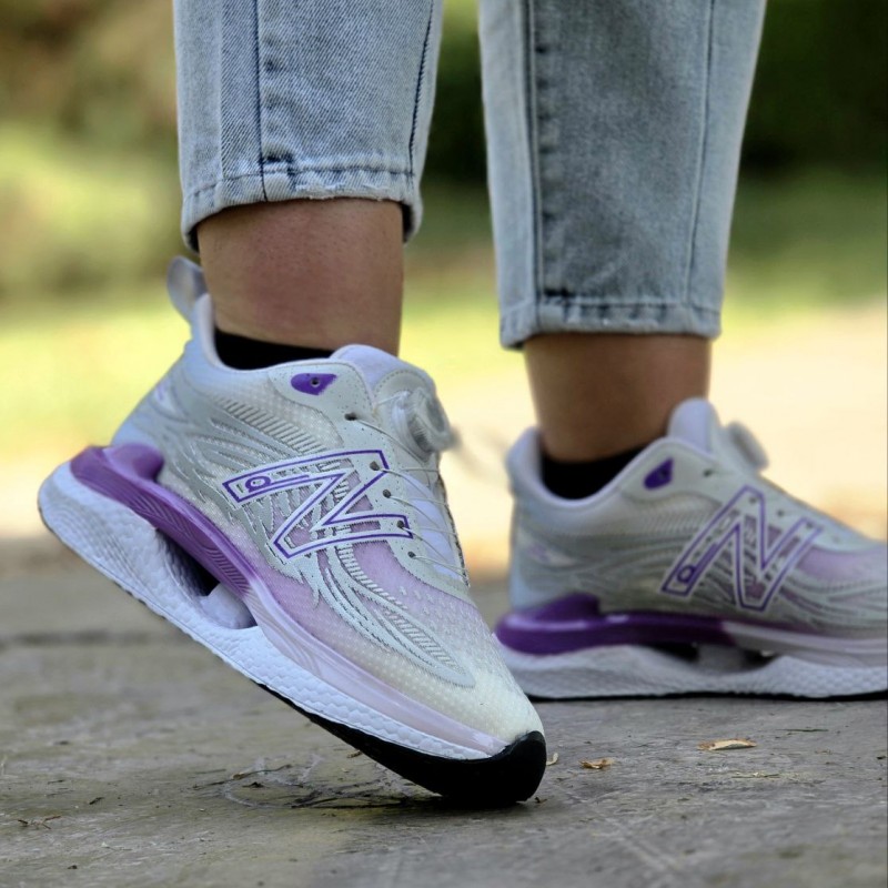 حرااااجی کفش کتونی اسپرت  پمپی دخترانه مدل نیوبالانس عاااالی و پرفروش رنگ سفید بنفش   باارسال رایگان