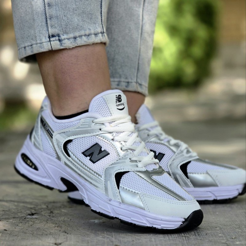 فروش  فوق العاده  کفش اسپرت زنانه دخترانه مدل نیوبالانس 530 خوش پا و بی نظیر رنگ سفید طوسی  با ارسال رایگان