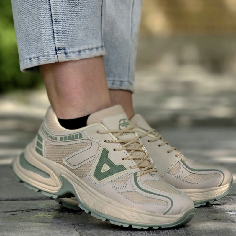 حراج عالی کفش کتونی اسپرت دخترانه و زنانه مدل بالنسیاگا Balenciagaجدید و شیک  رنگ کرم سبز با ارسال رایگان