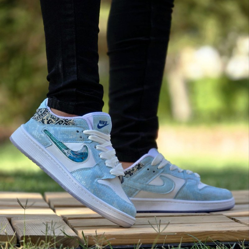 تخفیف بی نظیر کفش کتونی اسپرت نایک دراگون  زنانه و مردانه خوش پا و زیبا  رنگ آبی سفید باارسال رایگان