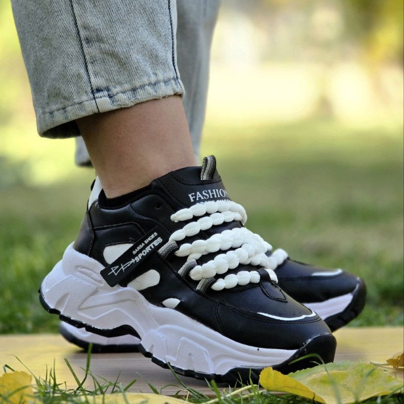 فروش ویژه کفش کتونی دخترانه و زنانه مدل فشیون تسبیحی زیبا و جذاب رنگ مشکی سفید با ارسال رایگان