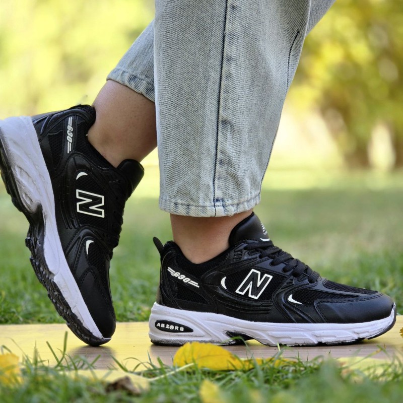 فروش استثنایی کفش اسپرت زنانه مردانه مدل نیوبالانس 530  شیک و راحت رنگ مشکی سفید  با ارسال رایگان