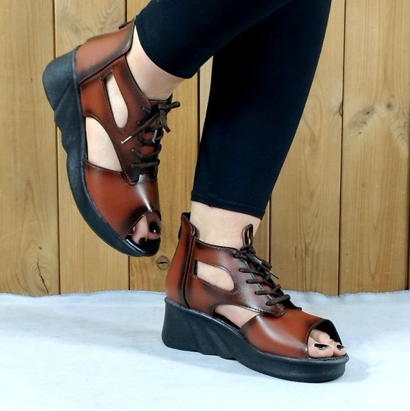 تخفیف ویژه ترب کفش صندل زنانه دخترانه راحتی چرمی  راحتی نرم تابستانه مدل سولماز 1377