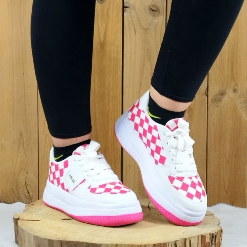فروش ویژه کفش اسپرت دخترانه مدل برشکا شطرنجی صورتی زیره پیو 4442  با ارسال رایگان