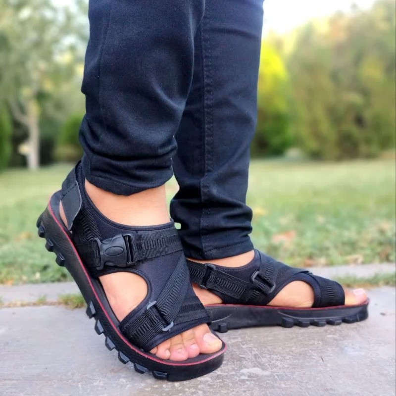 فروش فوق العاده  صندل  پشت بسته تابستانه پسرانه و مردانه راحت زیره طبی راحت  مشکی  با ارسال رایگان