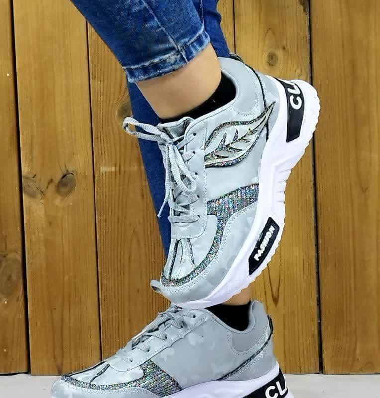 کتونی دلبر دخترونه  یه کفش خاص جیگر خوشمل به رنگ طوسی  ارسال رایگان کد4558