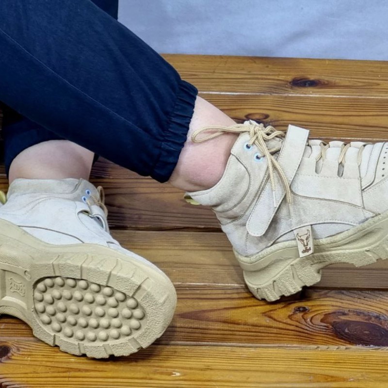 کفش کتونی اسپرت نیم بوت زنانه دخترانه مدل بوفالو فوق العاده جذاب وبسیار زیبا ارسال رایگان