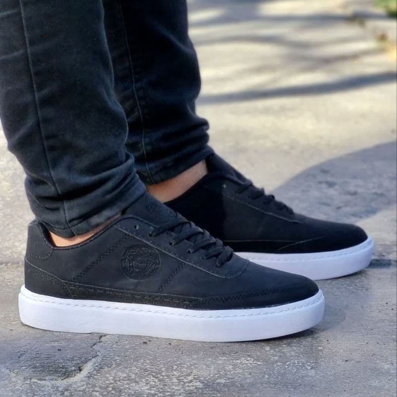 کفش  ونس شبرنگ مدل پیشنهادی  جذابمون  مدل  ورساچه پسرانه و مردانه مشکی زیره سفید ارسال رایگان