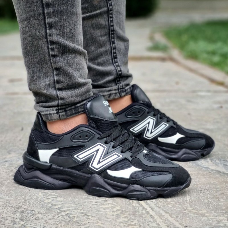 حراج جذاب کفش کتونی اسپرت مردانه وپسرانه مدل نیوبالانس با کیفیت فوق العاده بالا  مشکی سفید با ارسال رایگان