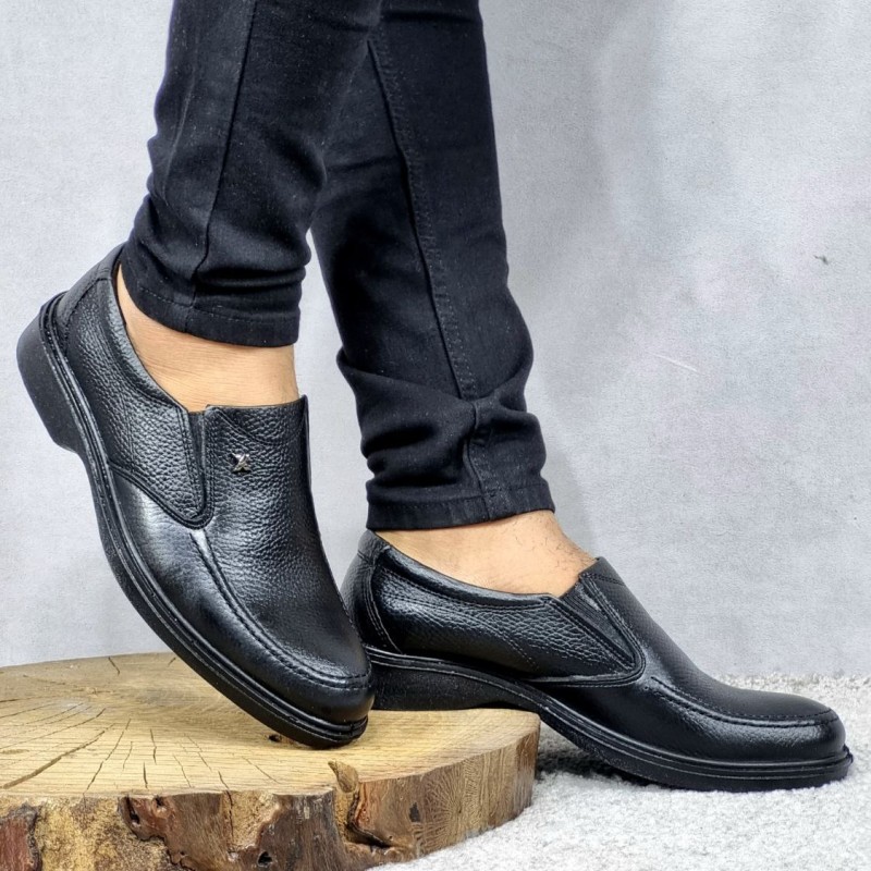 کفش اداری مجلسی مردانه چرم طبیعی تبریزبا کیفیت و پرطرفدار رویه خط دار با ارسال رایگان