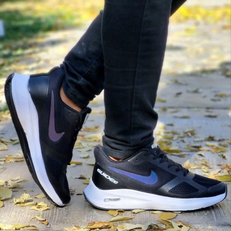 حراج ویژه  کفش کتونی اسپرت پسرانه و مردانه مدل نایک اسپیسر زیره راحت و سبک رنگ مشکی زیره سفیدخوش پا و زیبا رایگان3602