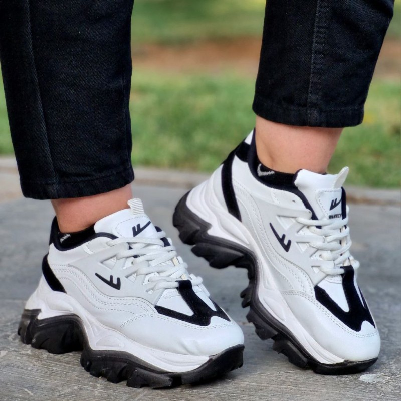 حراج ویژه کفش کتونی اسپرت زنانه و دخترانه مدل یاموتا زیره پیو و نرم رنگ سفید مشکی فوق العاده جذاب و شیک  با ارسال رایگان