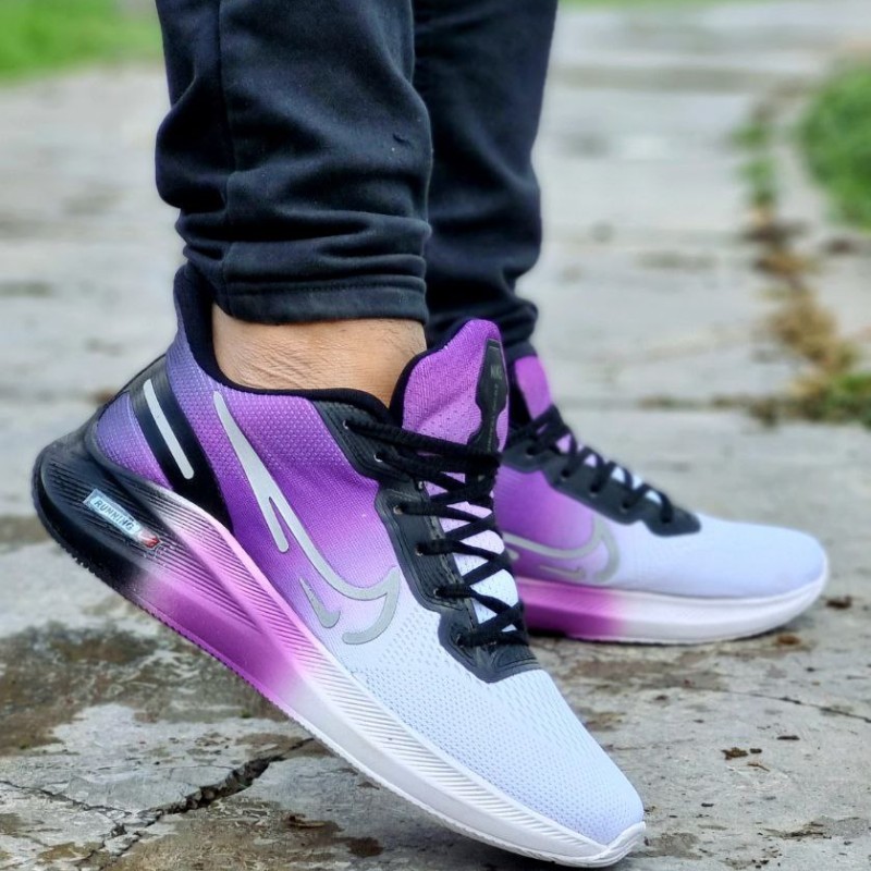 حراج باورنکردنی  کفش کتونی اسپرت مردانه و پسرانه مدل نایک اسپیسر زیره ترکیبی پیو دوتکه رنگ  سفید بنفش با کیفید و از هر نظر بی نظیر   بااراسال رایگان