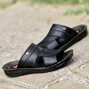 حراج فوق العاده دمپایی و صندل  مردانه و پسرانه مدل جدید رنگ مشکی  زیبا و سبک با ارسال رایگان