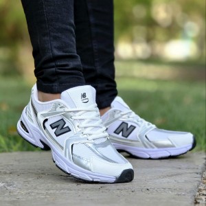 حراج خاص کفش ست اسپرت مردانه زنانه مدل نیوبالانس 530 شیک و سبک رنگ سفید مشکی با ارسال رایگان