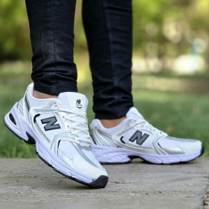حراج خاص کفش ست اسپرت مردانه زنانه مدل نیوبالانس 530 شیک و سبک رنگ سفید مشکی با ارسال رایگان