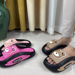 فروش  بی تکرار صندل دمپایی زنانه دخترانه  کرومی  مدل جسیکا خوشپا و بامزه  رنگ سفید قهوه ای  با ارسال رایگان