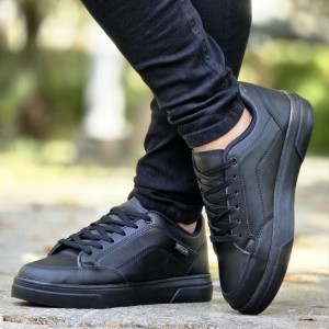 تخفیف بی نظیرکفش کتونی اسپرت  ونس مردانه مدل اکو (Ecco)خاص و مدرن رنگ مشکی زیره سفید با ارسال رایگان