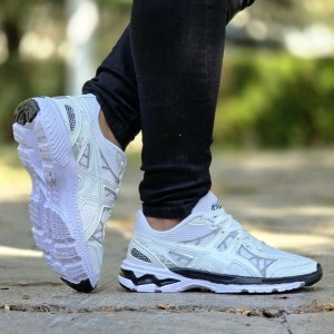 حراج دل ربا کفش اسپرت مردانه و پسرانه مدل اسیکس پرفروش و خوشپا  رنگ سفید طوسی با ارسال رایگان