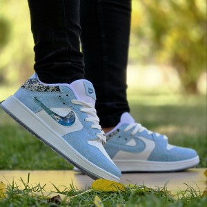 حراج فوق العاده کفش کتونی اسپرت نایک دراگون  زنانه و مردانه مدرن و زیبا رنگ مشکی زیره سفید  باارسال رایگان