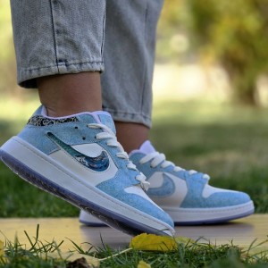 فروش ویژه کفش کتونی اسپرت نایک دراگون  زنانه و مردانه بسیار راحت و باکیفیت رنگ  سفید آبی باارسال رایگان