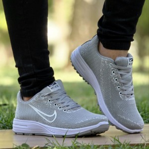 فروش جدیدکفش کتونی اسپرت مردانه و پسرانه مدل نایک شیک و سبک رنگ مشکی   با ارسال رایگان