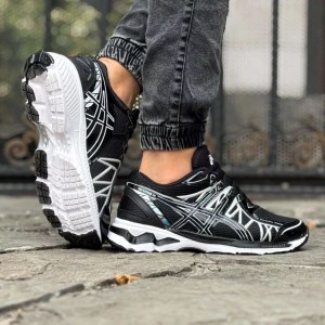 حراج باورنکردنی کفش اسپرت  مردانه و پسرانه مدل اسیکس زیره طبی  رنگ مشکی بنفش  خاص با ارسال رایگان3765