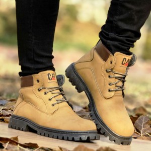 حراج این هفته کفش  نیم بوت مردانه و پسرانه مدل کتCAT جدید و خاص رنگ خردلی با ارسال رایگان