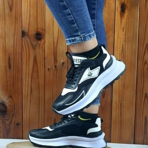 فروش ویژه کفش کتونی  اسپرت زنانه و دخترانه زیره پیو مدل دیزل مشکی  سفید لژدار 4494  با ارسال رایگان