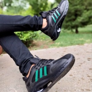 جدیدترین  مدل ادیداس زیره کپسولی  اسپرت مردانه  دارای کفی طبی پسرانه  مشابه نمونه خارجی  شیک و بروز  برا خوش سلیقه ها کد 3477