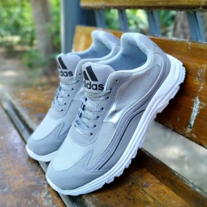 فروش ویژه کفش اسپرت بزرگپا مردانه مدل آدیداس    یه کار خاص  جذاب  به رنگ طوسی زیرسفیدبزرگ پا شیک وزیبا باارسال رایگان کد3540