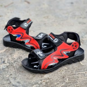 حراج فوق العاده صندل   تابستانه بچگانه پسرانه شیک و بی نظیر  مشکی  قرمز  با ارسال رایگان