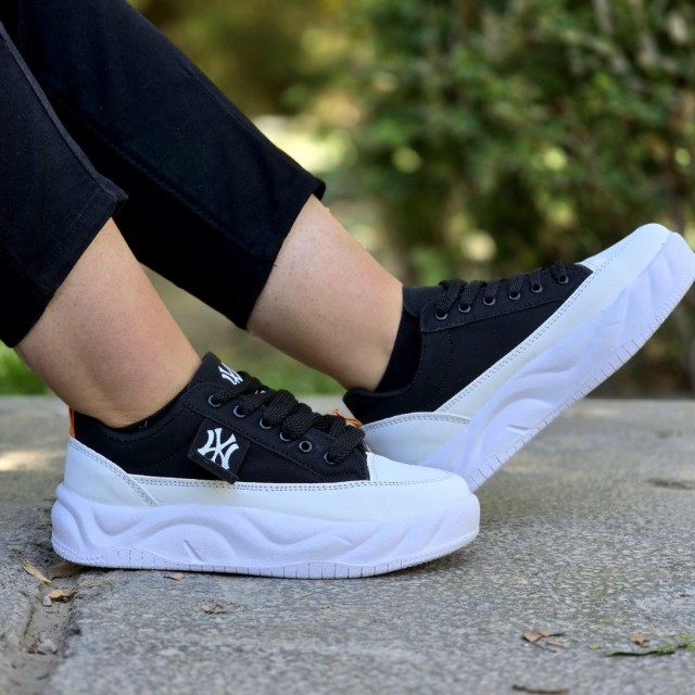 فروش جذاب کفش کتونی اسپرت زنانه دخترانه مدل ونس فشیون مازراتی پرفروش و پرطرفدار رنگ سفید مشکی با ارسال رایگان