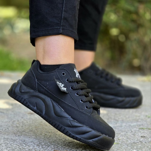 حراج ویژه کفش کتونی اسپرت زنانه دخترانه مدل ونس فشیون مازراتی بادوام و مقاوم  رنگ مشکی تمام با ارسال رایگان