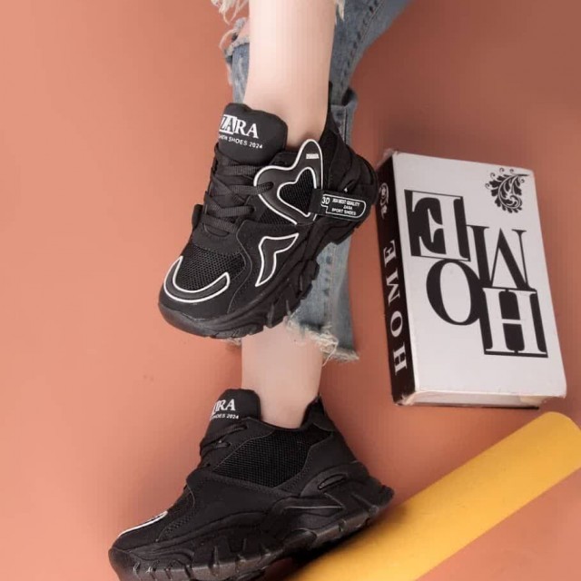 تخفیف فوق العاده کفش کتونی اسپرت زنانه دخترانه شیک قلبی مدل زارا مناسب خانم های شیک پوش رنگ مشکی تمام باارسال رایگان