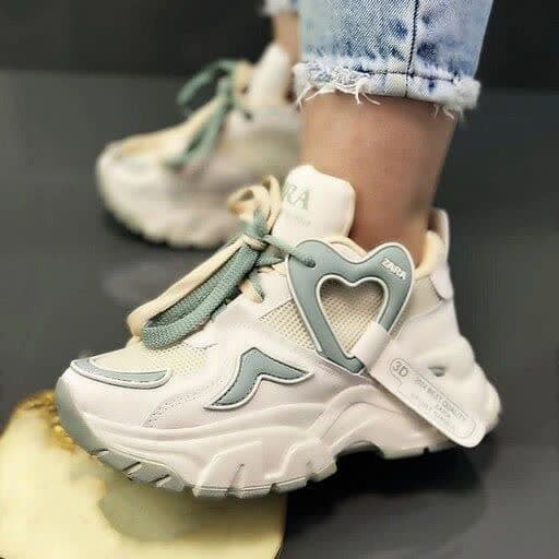 تخفیف فوق العاده کفش کتونی اسپرت زنانه دخترانه مدل زارا  قلبی خوش پا و راحت رنگ کرم سبز باارسال رایگان