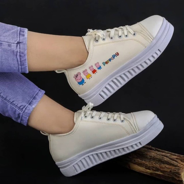 حراج جذاب کفش اسپرت زنانه دخترانه مدل ونس عروسکی بادوام و زیبا رنگ سفید کرم باارسال رایگان